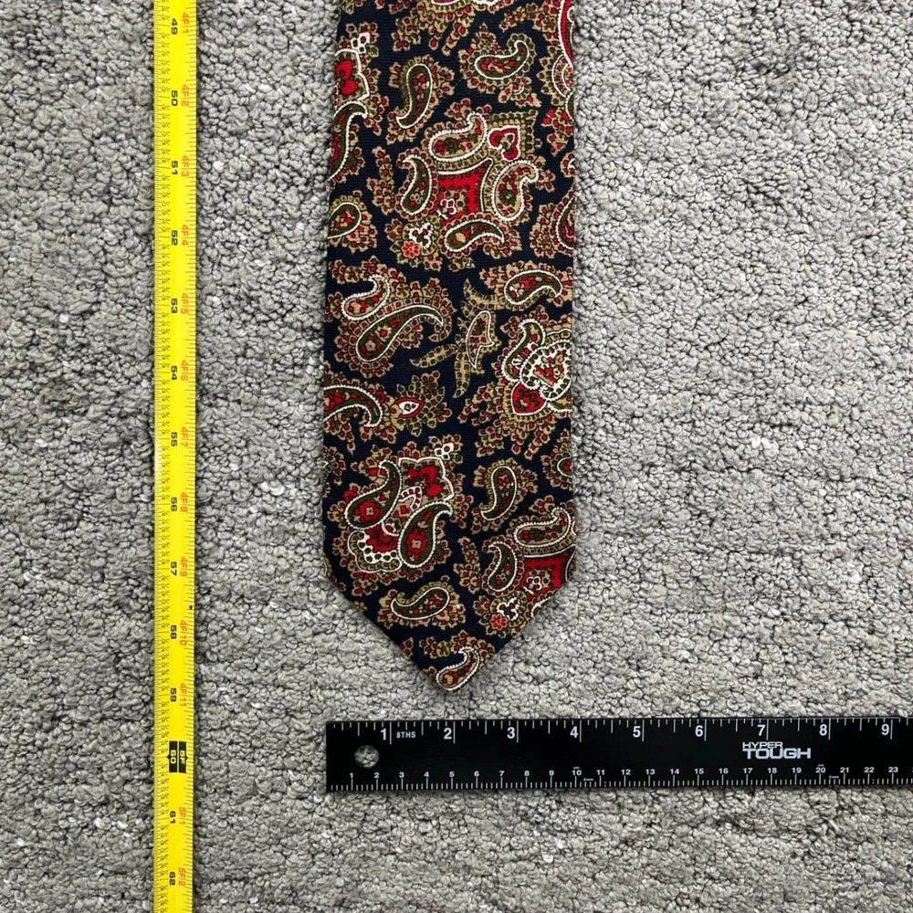 Vintage All Wool Mens Tie Navy Red Paisley Necktie Traditional Preppy